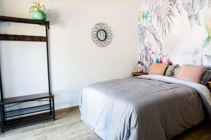 Chambre Tropicale Privee Au Coeur D'Un Village Calme Et Proche Du Vignoble Vinzelles Bagian luar foto