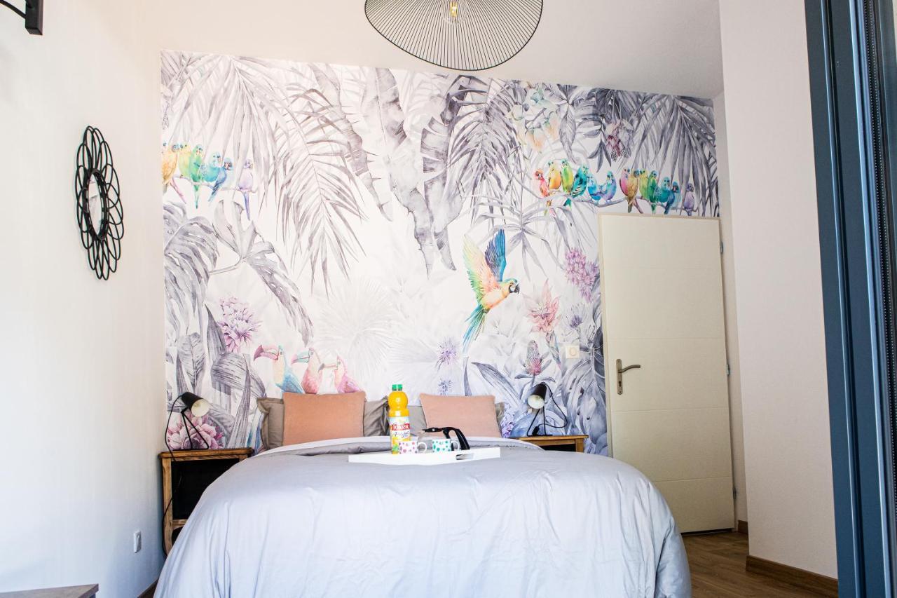 Chambre Tropicale Privee Au Coeur D'Un Village Calme Et Proche Du Vignoble Vinzelles Bagian luar foto
