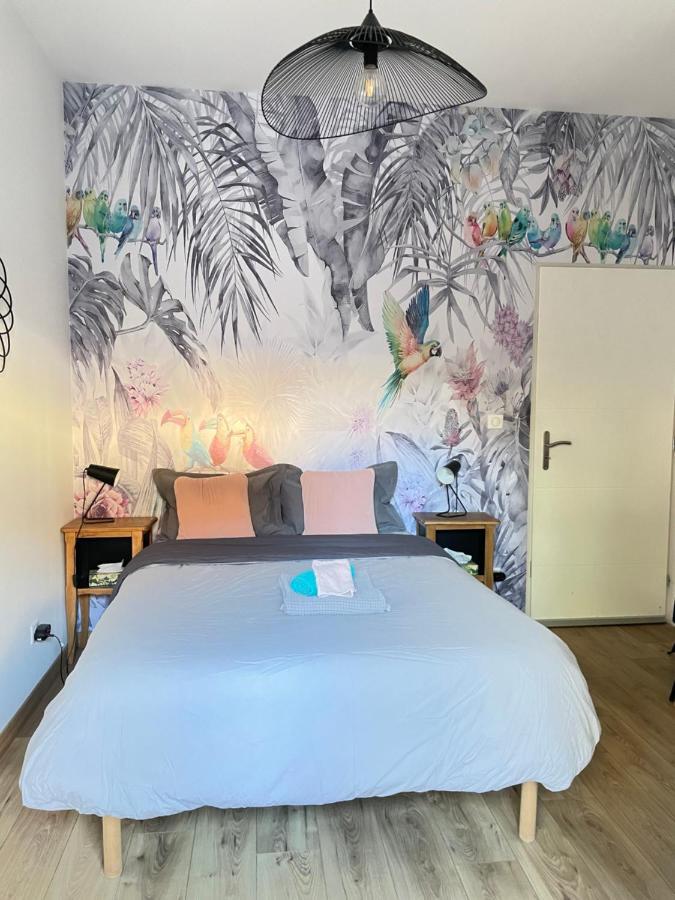 Chambre Tropicale Privee Au Coeur D'Un Village Calme Et Proche Du Vignoble Vinzelles Bagian luar foto